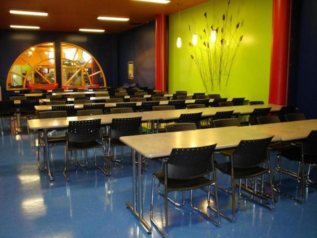 Humber College Lakeshore Campus Residence Торонто Экстерьер фото